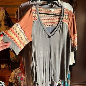 POL Gray Top with Multicolor Patterned Sleeves